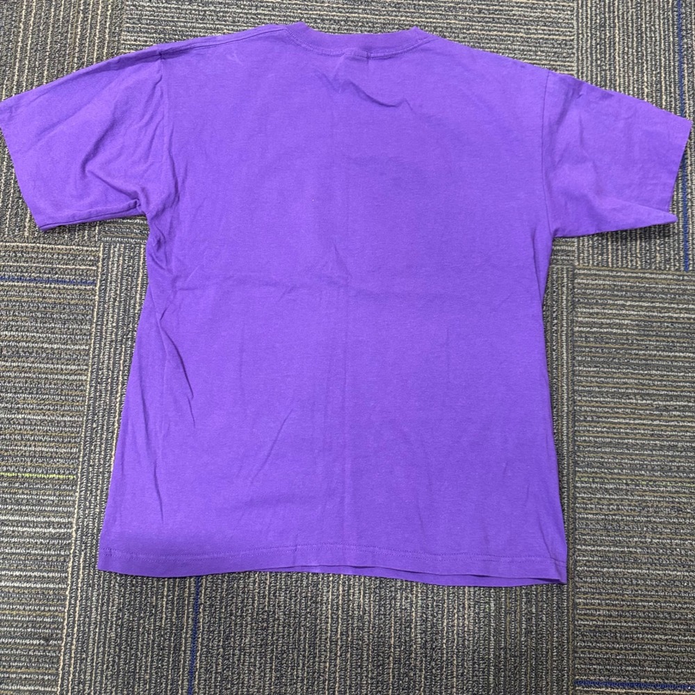 Disney Store Mickey Minnie Mouse Tropical Palm Tree Graphic TShirt Purple Womens - Picture 3 of 10